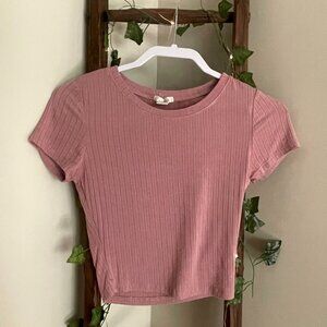 Rose Ribbed Baby Tee – Minimalist & Cute